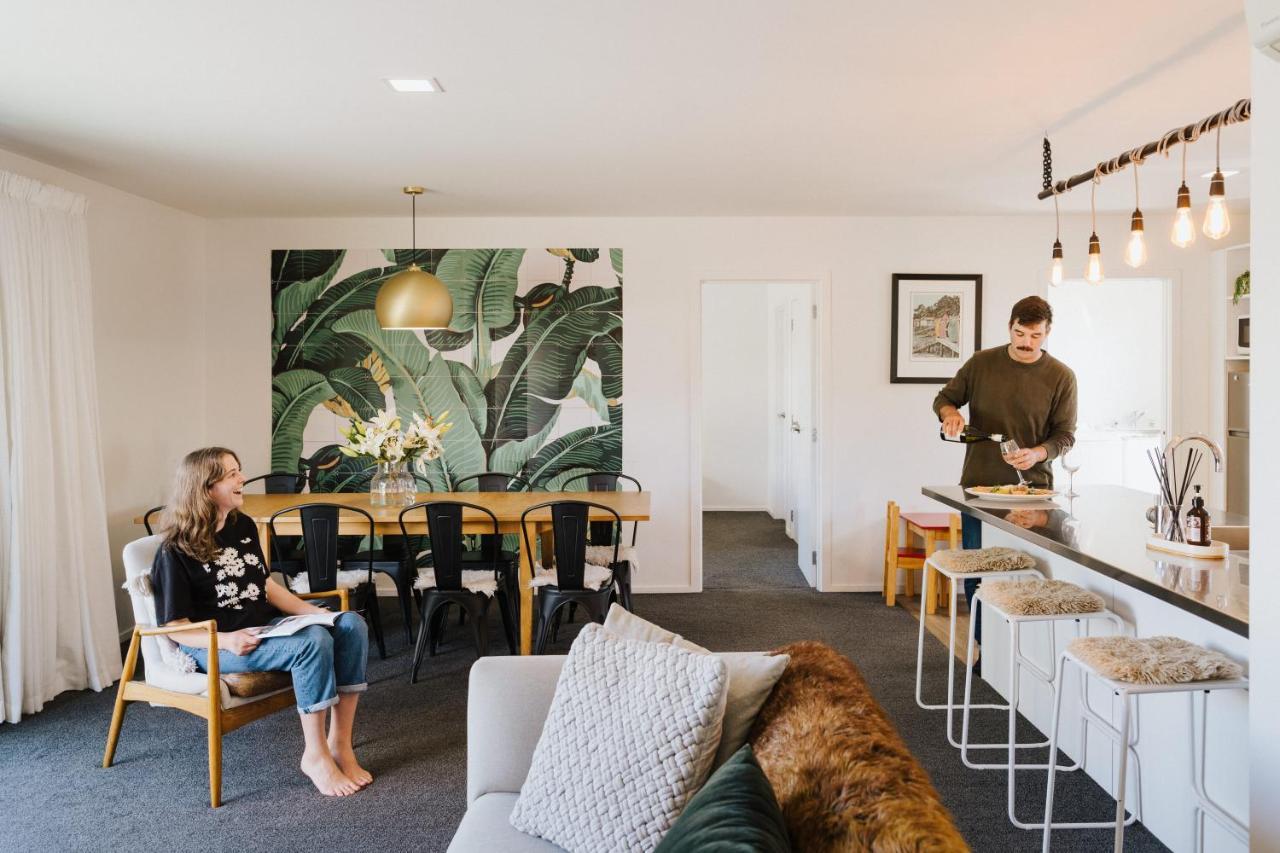 5 - Delightful Space In Tranquil Neighbourhood, Close To The Lake ワナカ エクステリア 写真